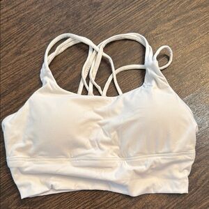 Artdear Women's White Strappy Sports Bra. Size medium